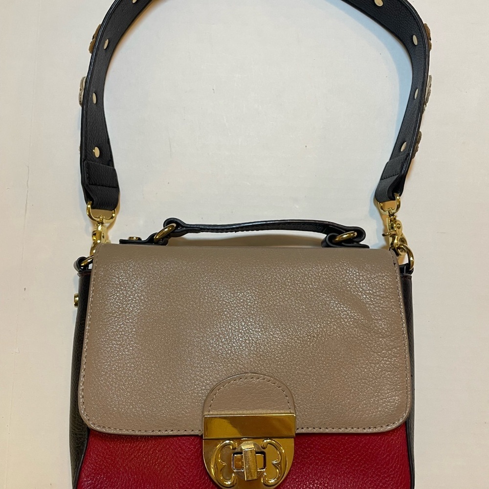 Emma Fox leather Shoulder Bag with Gold Details. Preowned. Purse. See condition